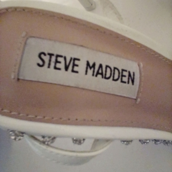 Steve Madden White Rhinestone Faux Leather Ankle Toe Strap 4 1/2" Heels sz 7.5 M - Picture 11 of 14